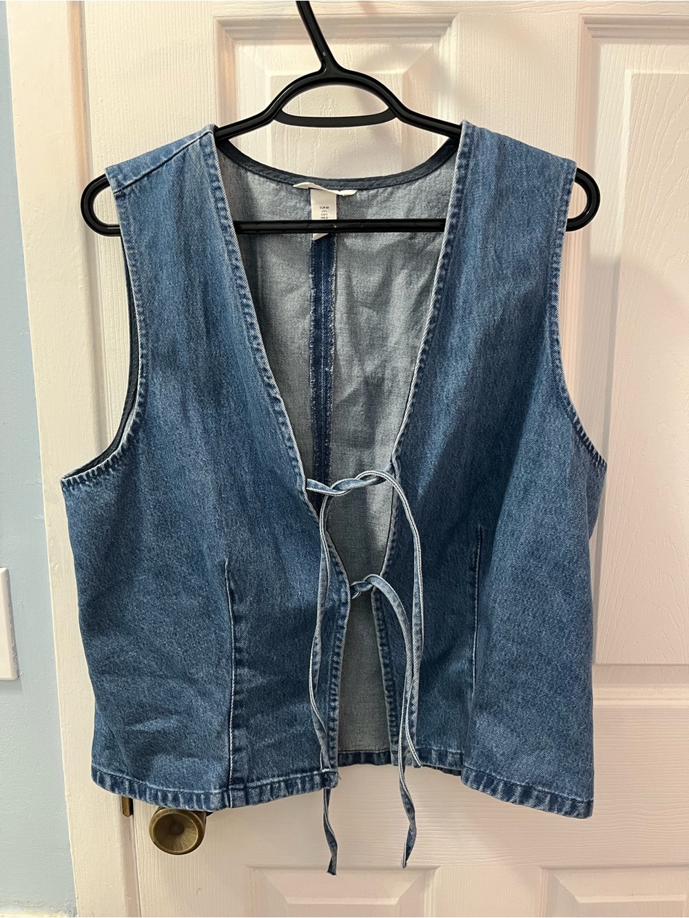 H&M Women’s Tie-Front Denim Vest - Size Large